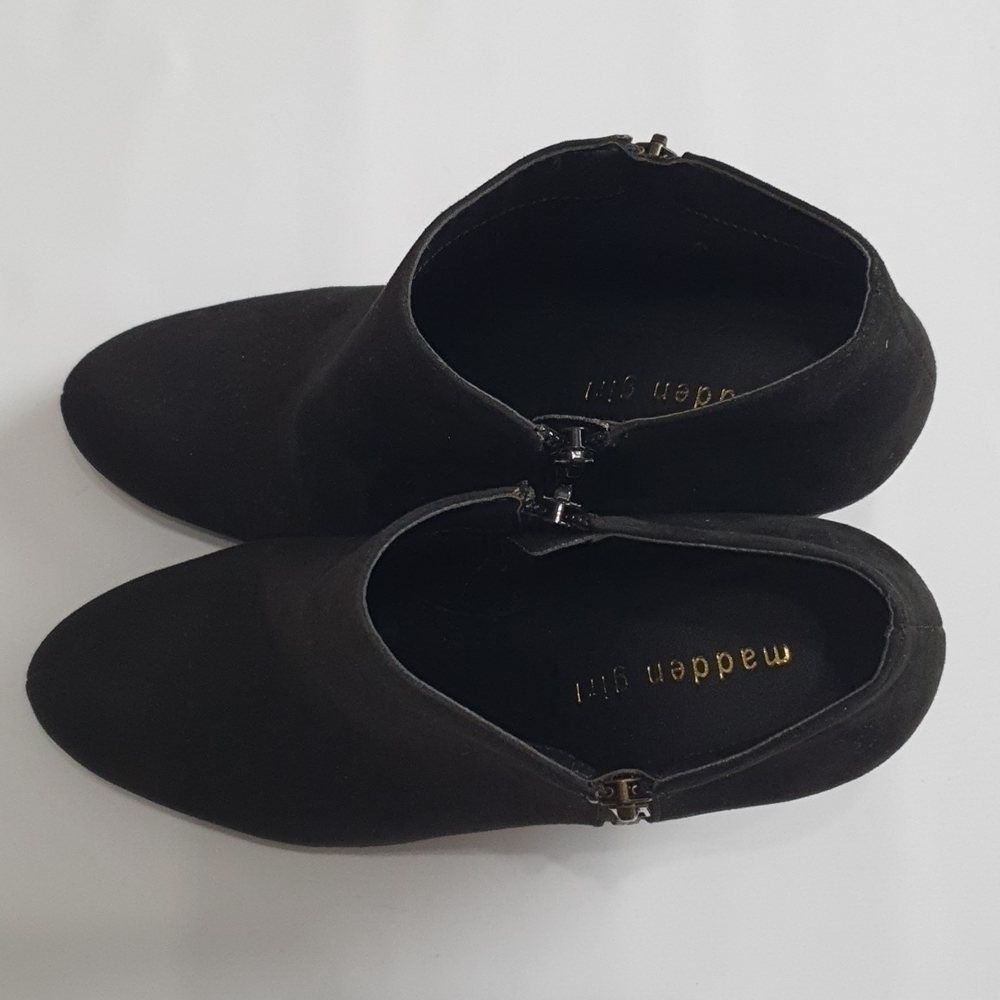 Madden Girl  Suede Party Block Heeled Booties - Picture 7 of 10